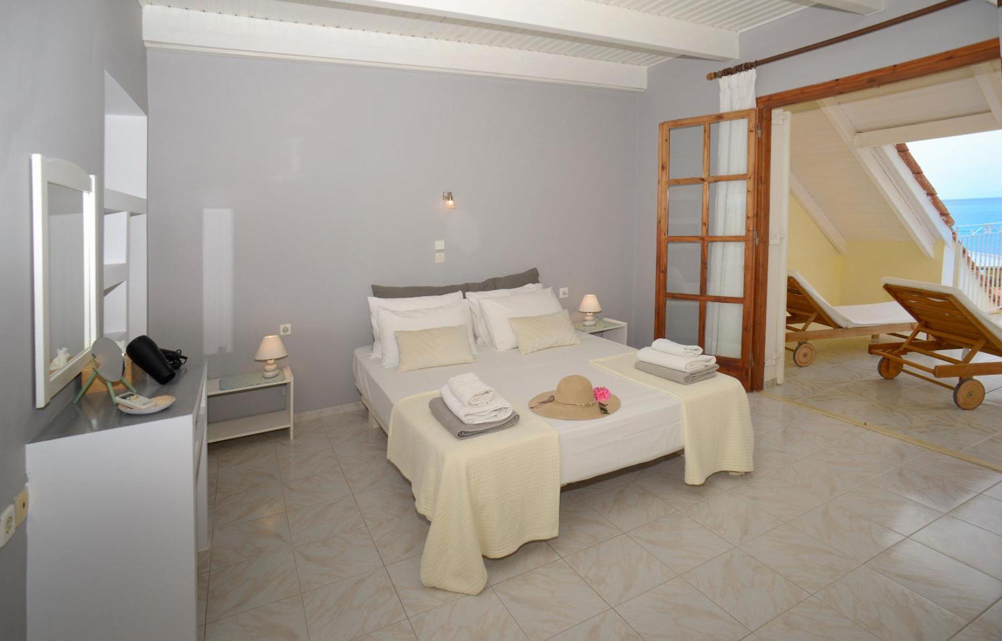 Albouro Seafront Apartments Кателиос Экстерьер фото