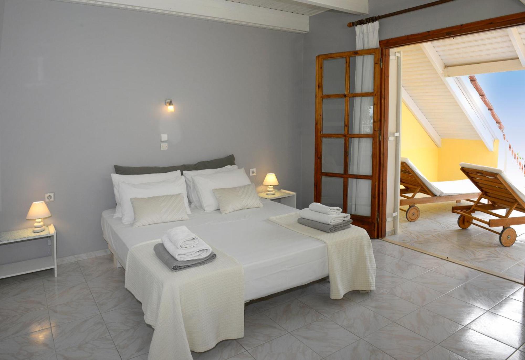 Albouro Seafront Apartments Кателиос Экстерьер фото